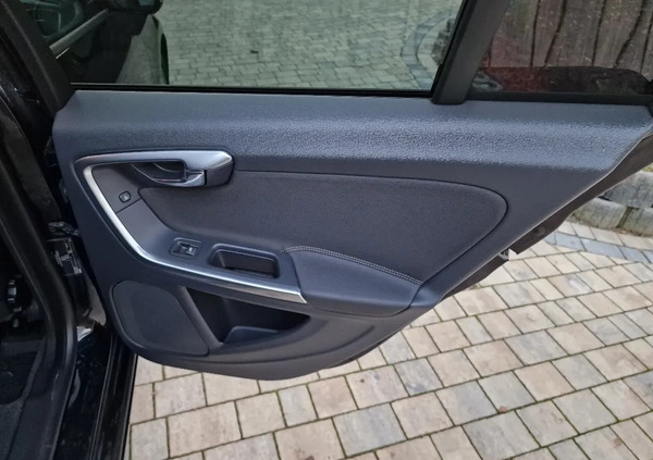Volvo V60 cena 59900 przebieg: 190377, rok produkcji 2015 z Alwernia małe 277